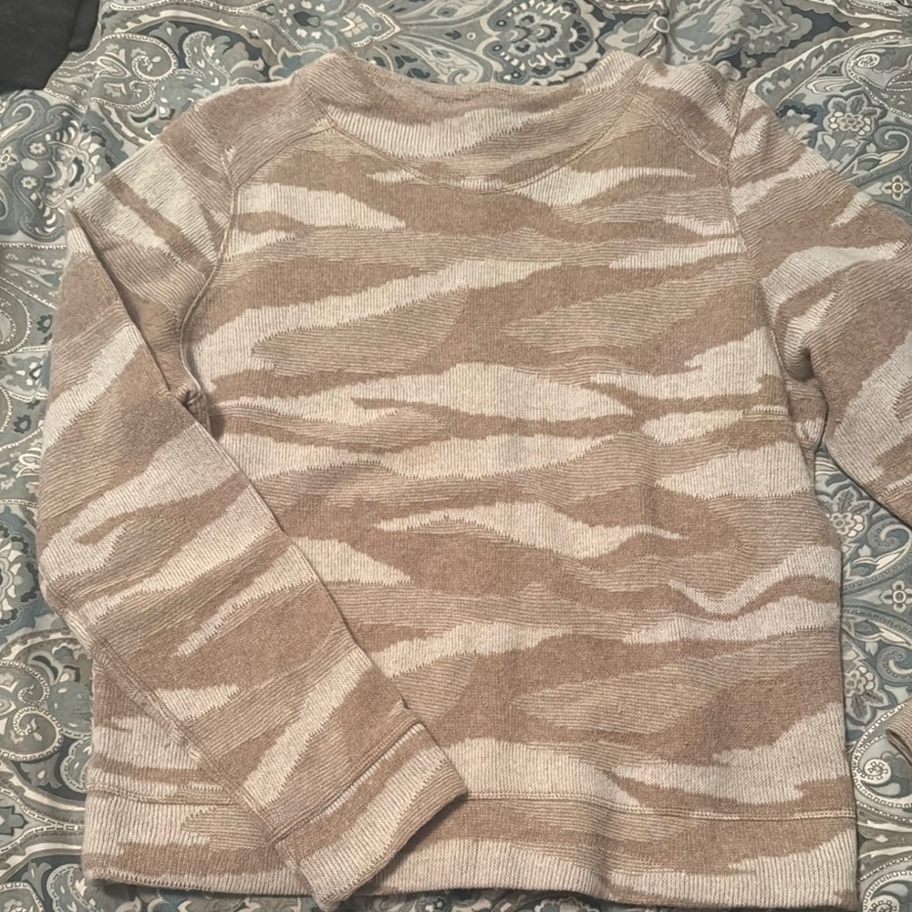 PrAna Tan camouflage Sweater
